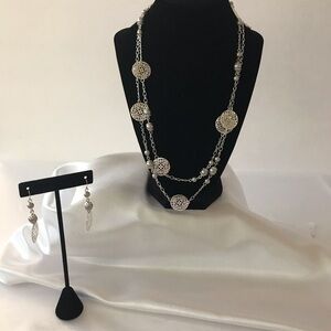 Premier Design silver chain with gray pearl accents & matching earrings